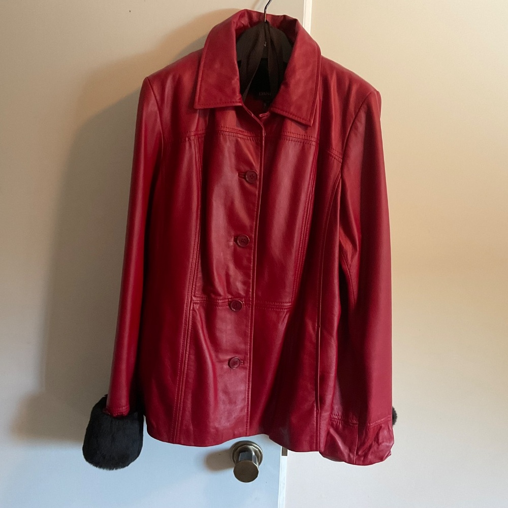 Womens Danier red leather jacket size large. - Picture 3 of 9